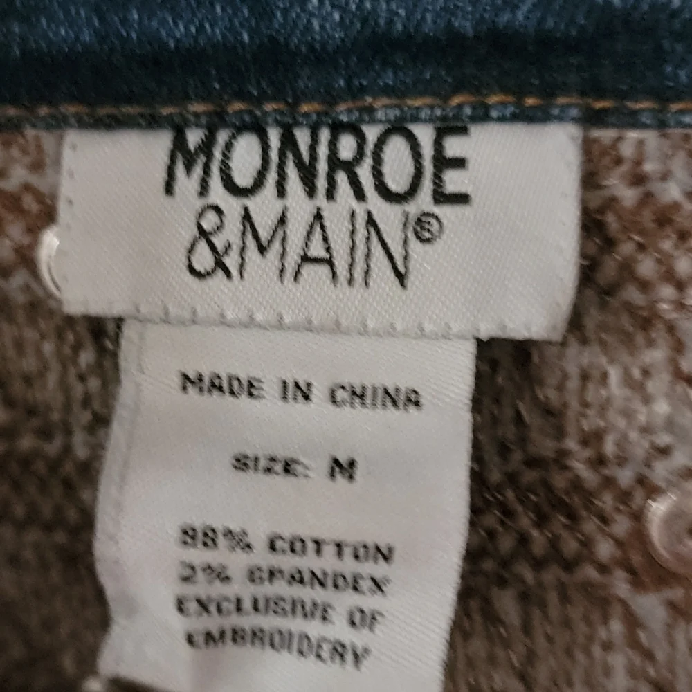 Jean jacket - Picture 2 of 6